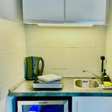 Charmante City-wohnung Mit Parkplatz Im Suedviertel Apartment